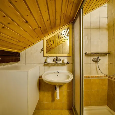 Pensjonat Kamenak 3*